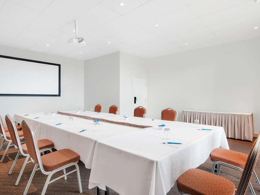Pelican Waters Golf Resort Sunshine Coast Caloundra Kemudahan gambar